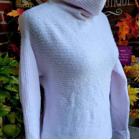 Daily Ritual Blush Cardigan - Picture 3 of 9